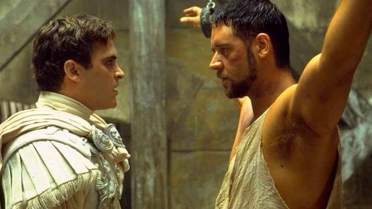 Joaquin Phoenix como Cómodo y Russell Crowe como Máximo en 'Gladiator'