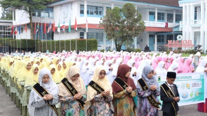 Acción de Gracias 100 años, Pesantren Diniyyah Piri Padang Panjang es el desfile de Da'wah Acción de Gracias 100 años, Pesantren Diniyyah Piri Padang Panjang es el desfile de Da'wah