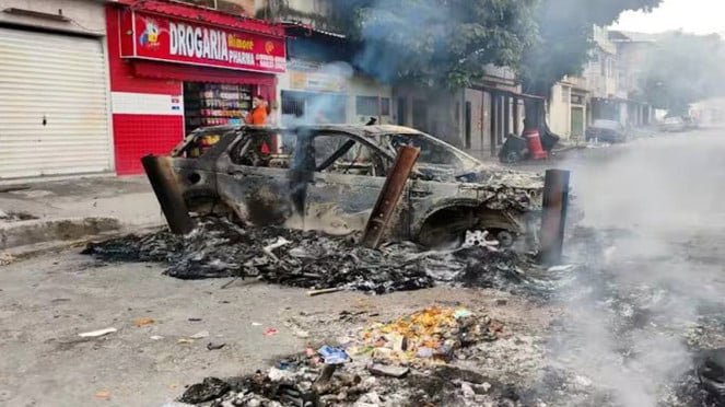 Como en un campo de batalla, 64 personas mueren en una emboscada de un importante narcotraficante en Brasil