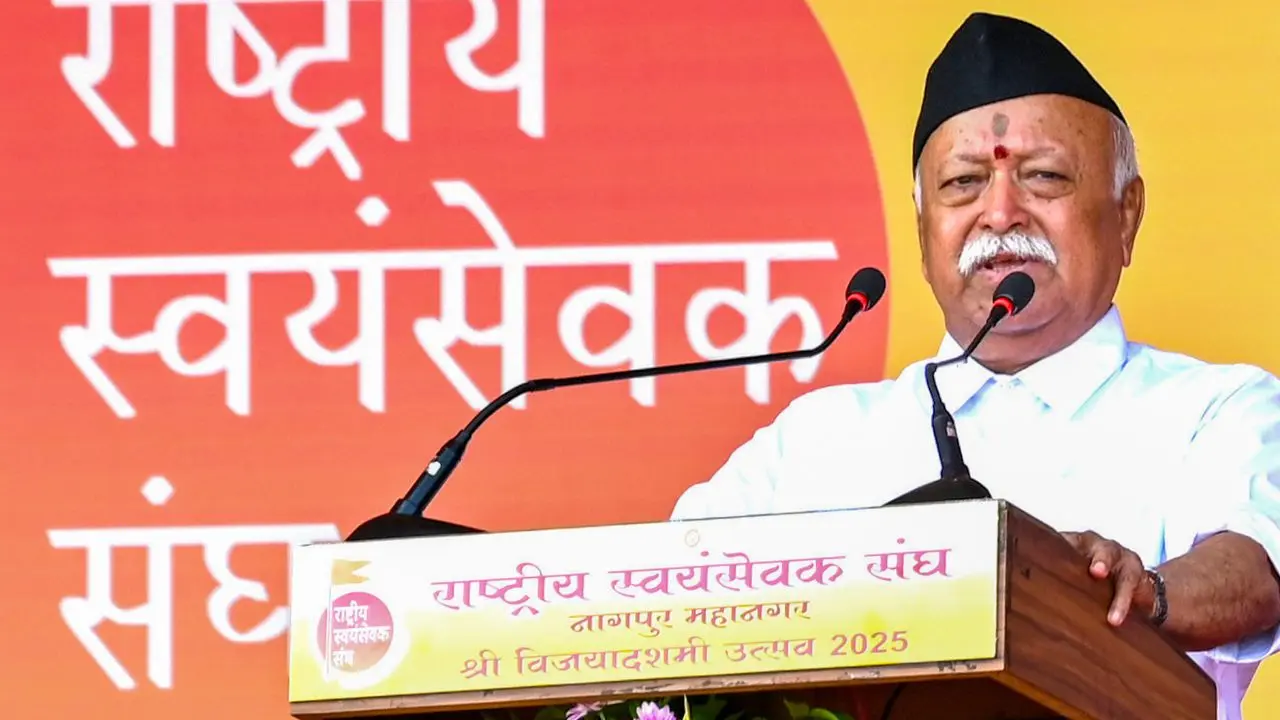 El primer ministro Modi ha sido la dirección del jefe de RSS Mohan Bhagwat durante la función centenario
