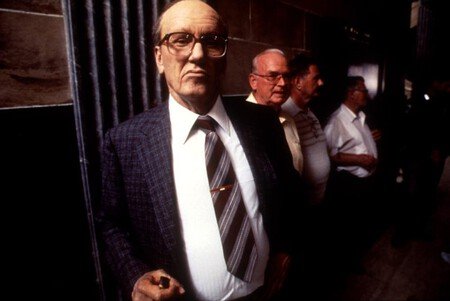 Mv5bymu4zwflzdktntcymy00zti0ltlkntetymizyjczmge5yzg4xkeyxkfqcgc V1