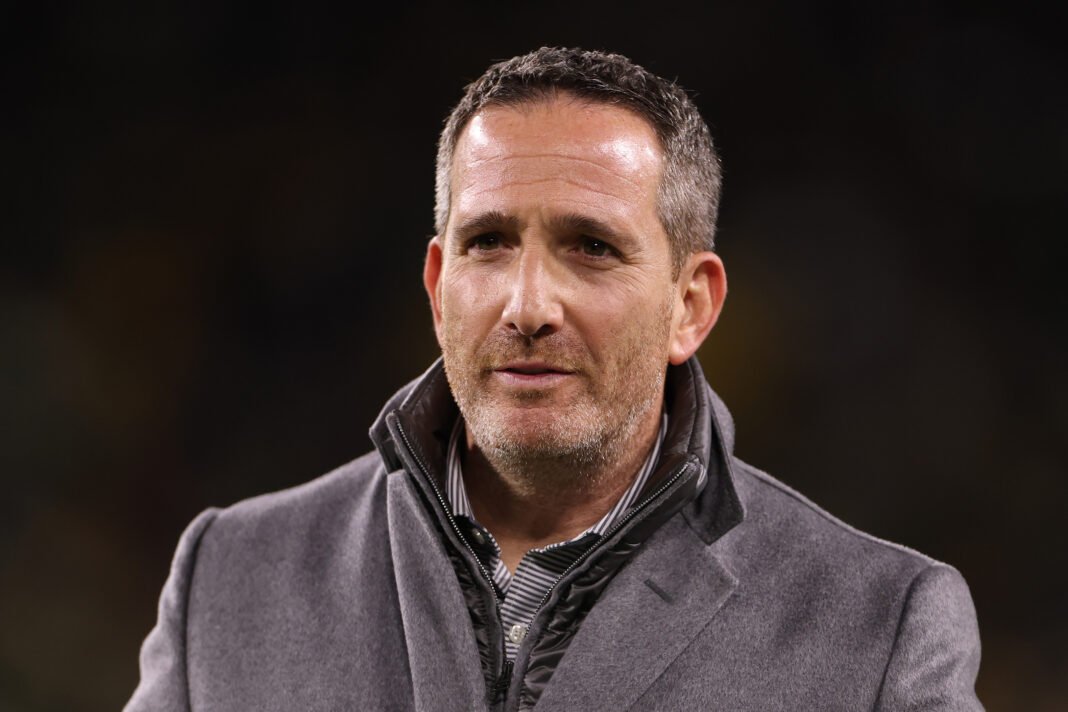 Los Eagles cortan al titular veterano de 11 años y lo traen de regreso antes del final de la semana 18 contra los comandantes