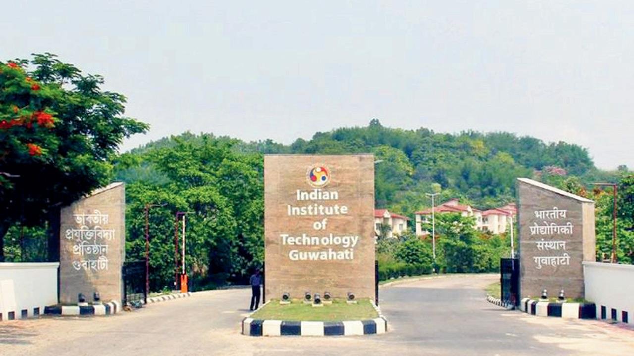 Los investigadores crean un fotocatalizador que convierte el dióxido de carbono en combustible Los investigadores crean un fotocatalizador que convierte el dióxido de carbono en combustible