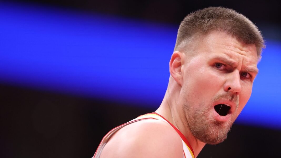 Steve Kerr de los Warriors toma una decisión importante sobre Kristaps Porzingis