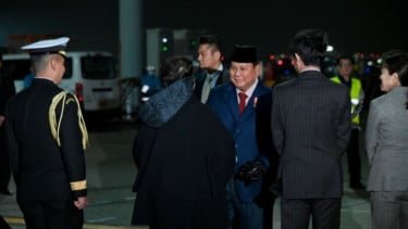 El presidente Prabowo Subianto llega al aeropuerto de Haneda