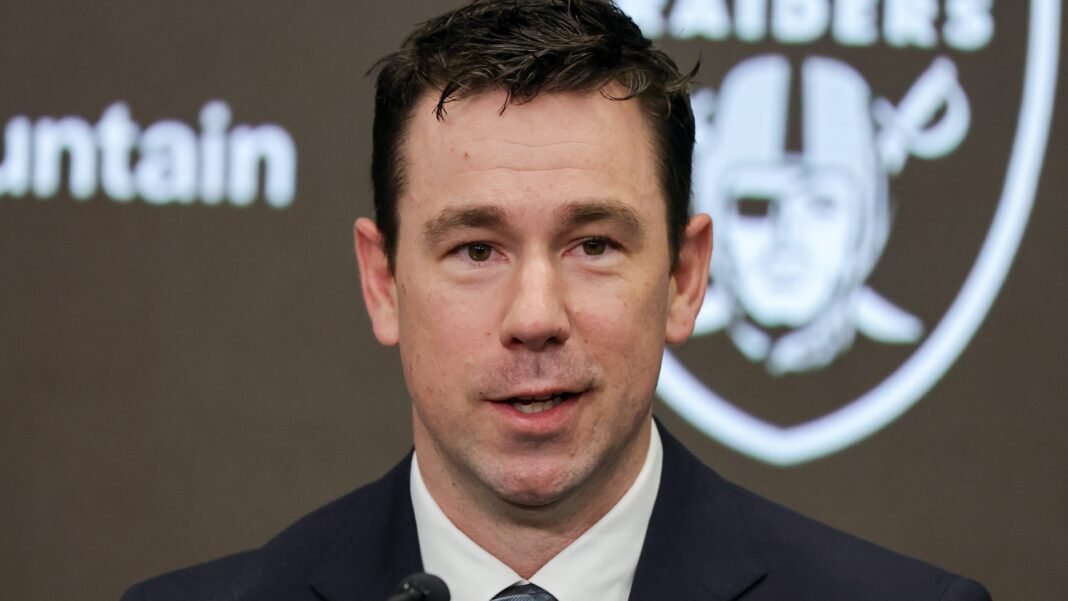 Jalen Nailor deja claros sus sentimientos sobre el HC de los Raiders, Klint Kubiak