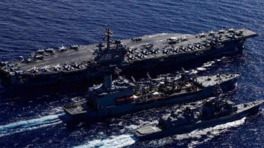 VIVA Military: buques de guerra japoneses y americanos.