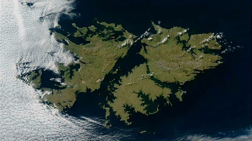 Milei anunció la construcción de una base naval en Tierra del Fuego y sanciones a petroleras que operen en Malvinas