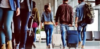 El Reino Unido introduce visas electrónicas obligatorias para los viajeros indios y pone fin a las pegatinas de visa