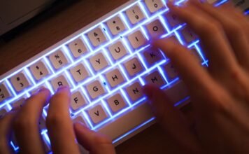 La adopción de la IA aumenta entre los guionistas indios a medida que persisten las diferencias salariales