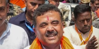 Suvendu Adhikari del BJP acusa al CM de violar el código electoral y exige la acción de la CE